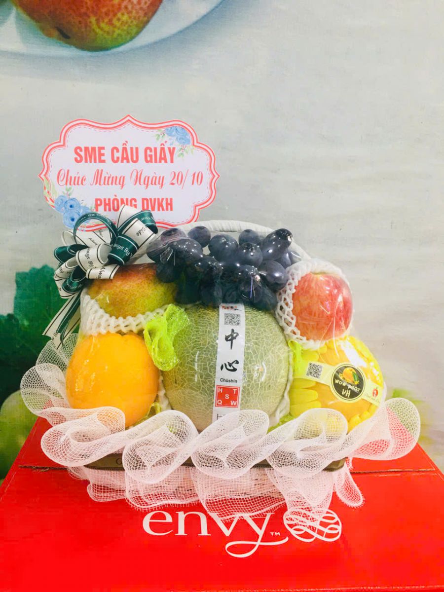 Giỏ hoa quả 20/10